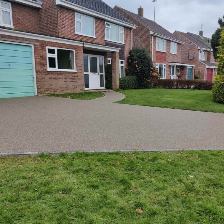 resin-bound-driveway-install-seven-oaks