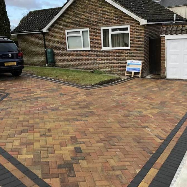 bungalow-paved-driveway-kent