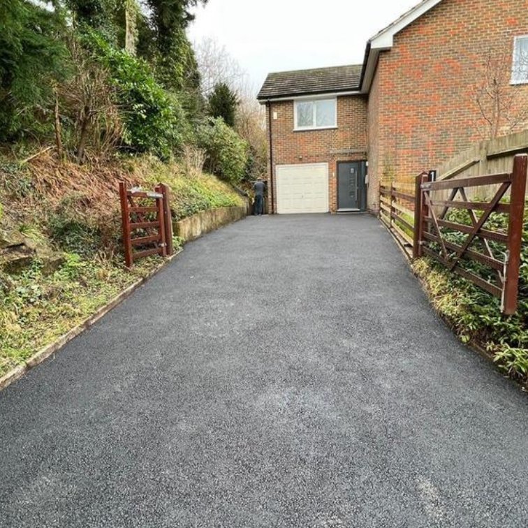 tarmac-driveway-install