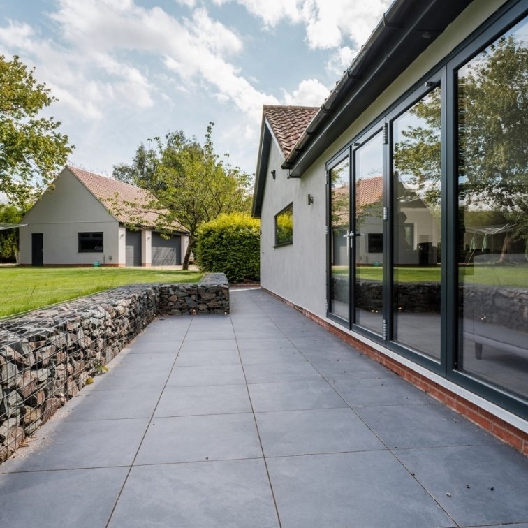 porcelain-patio-installation